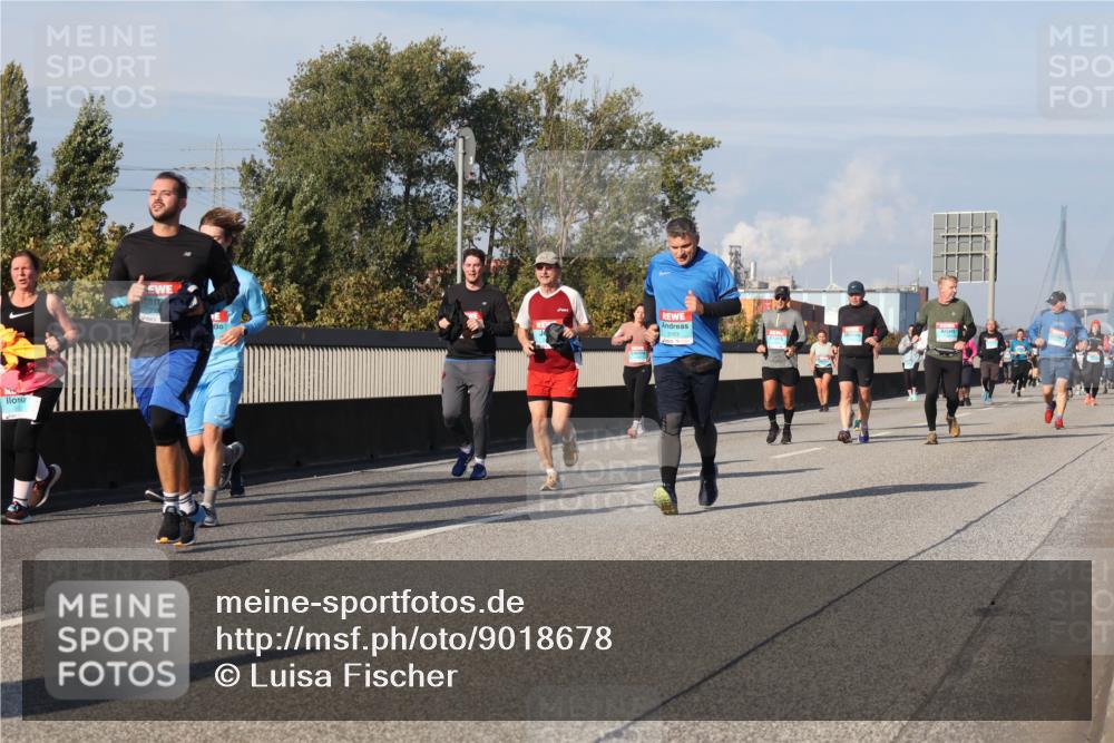 03.10.2025 - Köhlbrandbrückenlauf Luisa Fischer http://msf.ph/oto/9018678 03.10.2025 11:07:47 Position 3  meine-sportfotos.de