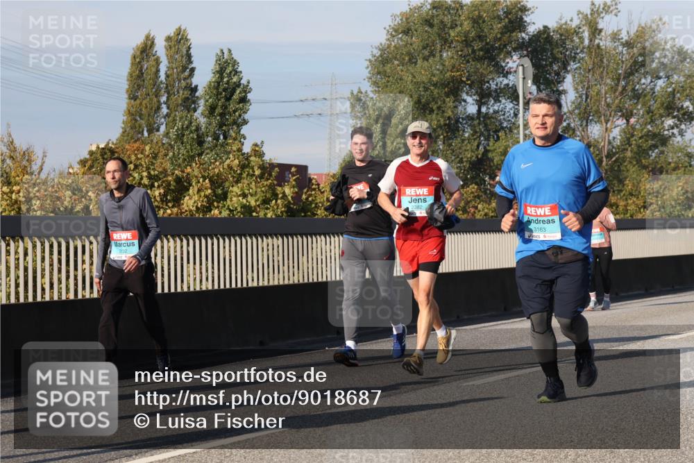 03.10.2025 - Köhlbrandbrückenlauf Luisa Fischer http://msf.ph/oto/9018687 03.10.2025 11:07:49 Position 3 3132, 2382, 3163 meine-sportfotos.de