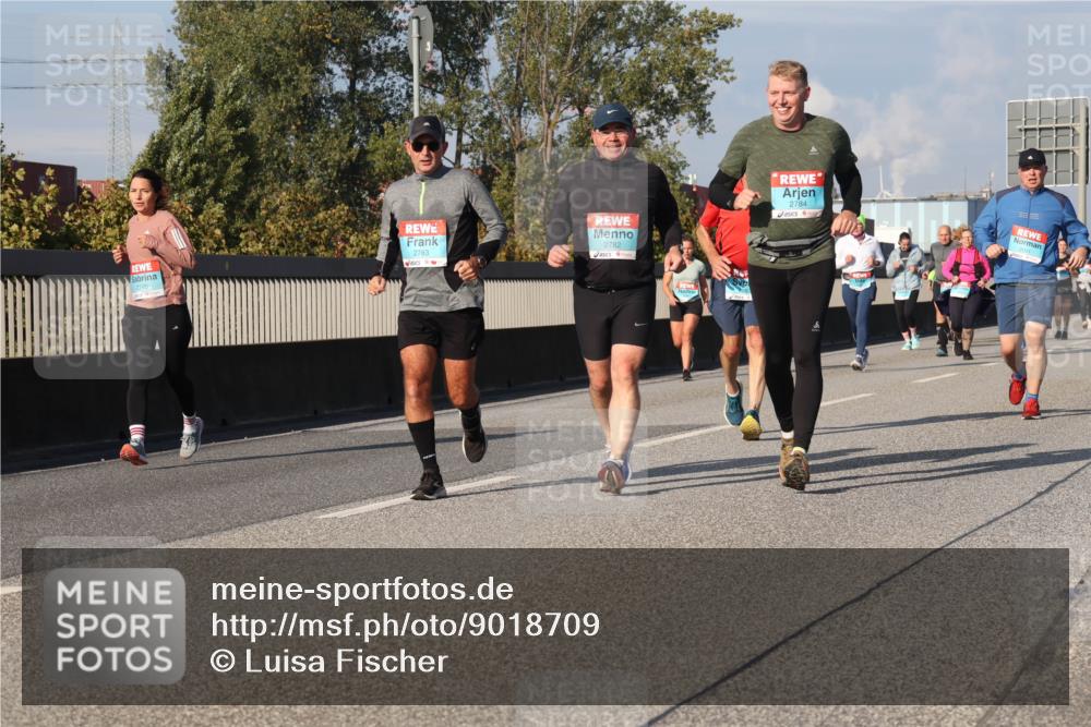 03.10.2025 - Köhlbrandbrückenlauf Luisa Fischer http://msf.ph/oto/9018709 03.10.2025 11:07:52 Position 3 2783, 2782, 2784 meine-sportfotos.de