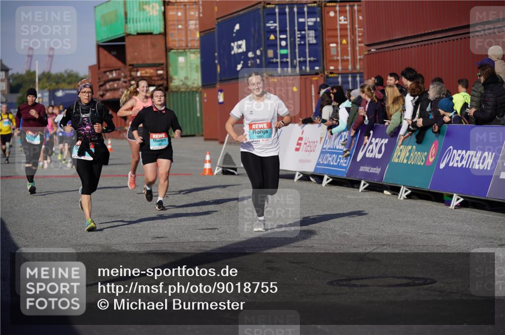 03.10.2025 - Köhlbrandbrückenlauf Michael Burmester http://msf.ph/oto/9018755 03.10.2025 10:18:44 Ziel 1580, 1885, 2124, 2508, 2785, 2867, 3541 meine-sportfotos.de