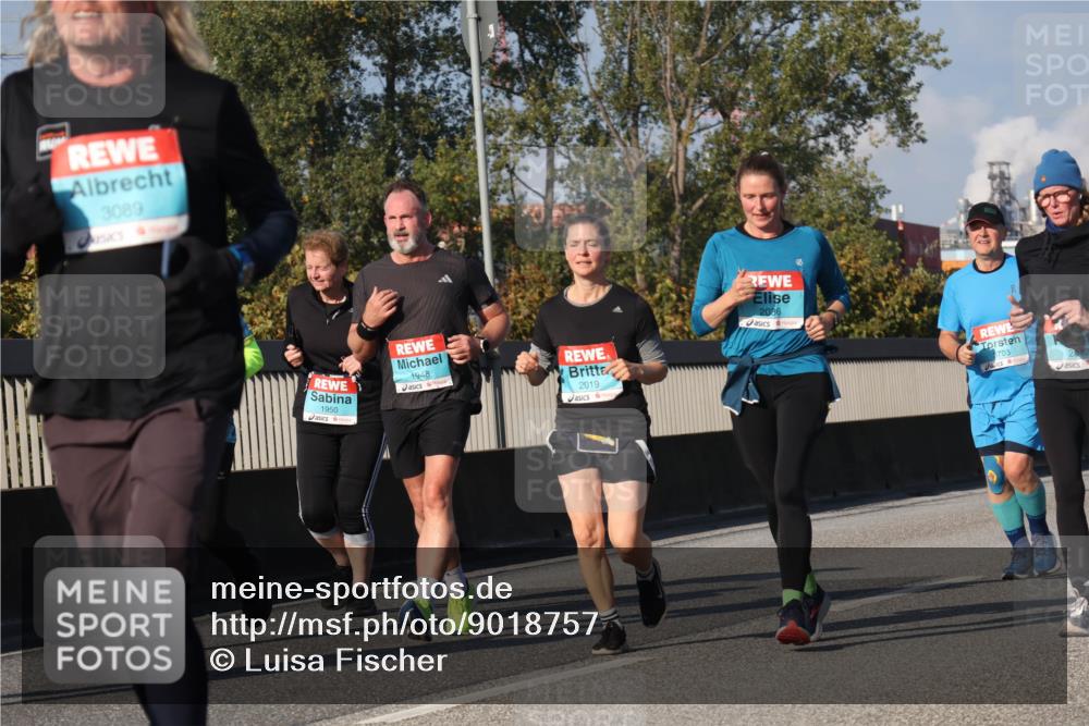 03.10.2025 - Köhlbrandbrückenlauf Luisa Fischer http://msf.ph/oto/9018757 03.10.2025 11:08:06 Position 3 3089, 1950, 1948, 2019, 2086, 8703 meine-sportfotos.de