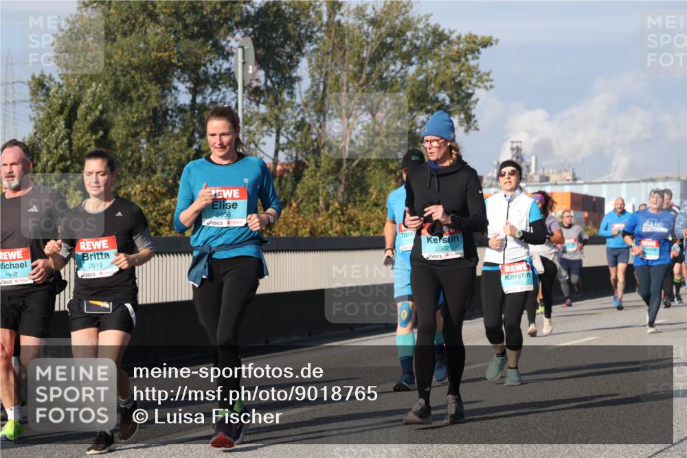 03.10.2025 - Köhlbrandbrückenlauf Luisa Fischer http://msf.ph/oto/9018765 03.10.2025 11:08:07 Position 3 1948, 2019, 2036, 2562 meine-sportfotos.de