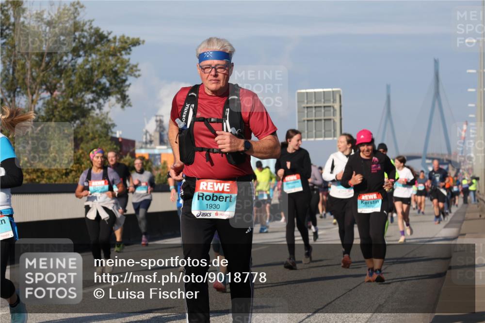 03.10.2025 - Köhlbrandbrückenlauf Luisa Fischer http://msf.ph/oto/9018778 03.10.2025 11:08:09 Position 3 1930 meine-sportfotos.de