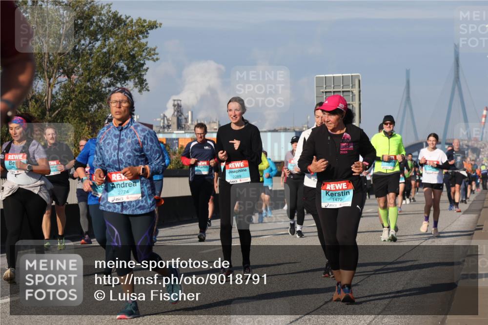 03.10.2025 - Köhlbrandbrückenlauf Luisa Fischer http://msf.ph/oto/9018791 03.10.2025 11:08:11 Position 3 2774, 2289, 2025, 1472 meine-sportfotos.de