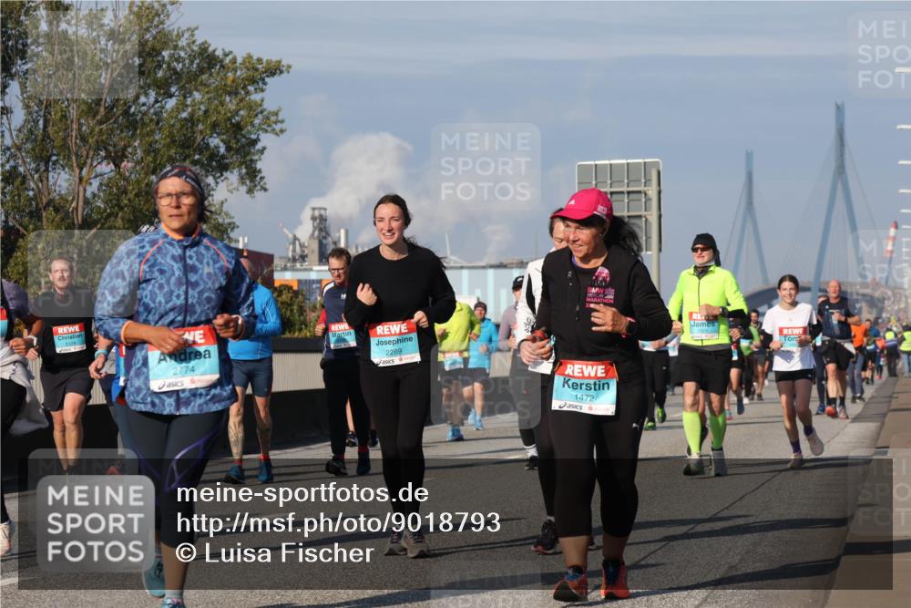 03.10.2025 - Köhlbrandbrückenlauf Luisa Fischer http://msf.ph/oto/9018793 03.10.2025 11:08:12 Position 3 2229, 2774, 2289, 1472, 1904 meine-sportfotos.de