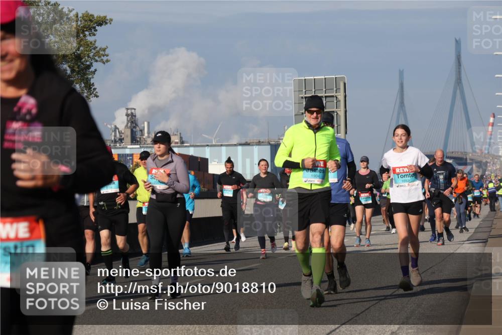 03.10.2025 - Köhlbrandbrückenlauf Luisa Fischer http://msf.ph/oto/9018810 03.10.2025 11:08:14 Position 3 1904, 1653 meine-sportfotos.de
