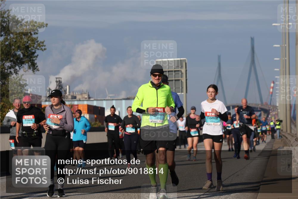 03.10.2025 - Köhlbrandbrückenlauf Luisa Fischer http://msf.ph/oto/9018814 03.10.2025 11:08:15 Position 3 1904, 1653, 2094, 239 meine-sportfotos.de