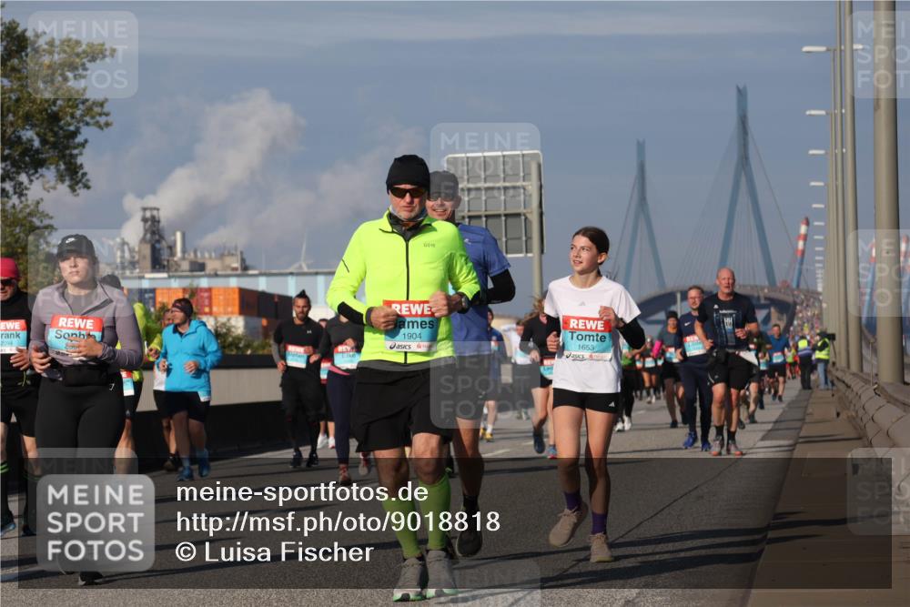 03.10.2025 - Köhlbrandbrückenlauf Luisa Fischer http://msf.ph/oto/9018818 03.10.2025 11:08:16 Position 3 2094, 1904, 1653 meine-sportfotos.de