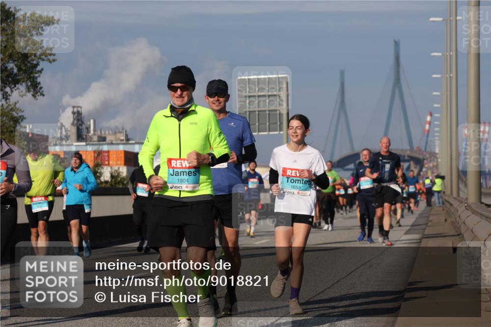 03.10.2025 - Köhlbrandbrückenlauf Luisa Fischer http://msf.ph/oto/9018821 03.10.2025 11:08:16 Position 3 7, 1904, 1653 meine-sportfotos.de