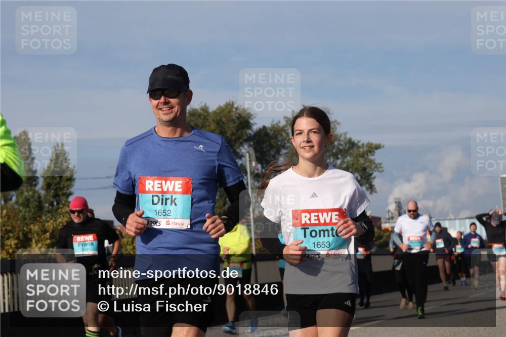 03.10.2025 - Köhlbrandbrückenlauf Luisa Fischer http://msf.ph/oto/9018846 03.10.2025 11:08:21 Position 3 1652, 1653 meine-sportfotos.de