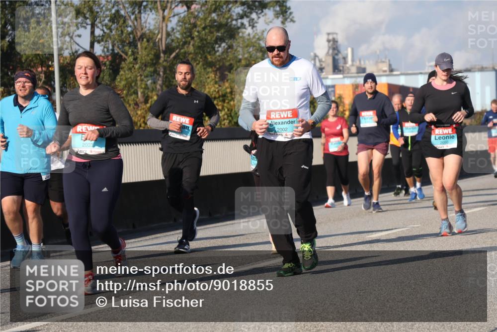 03.10.2025 - Köhlbrandbrückenlauf Luisa Fischer http://msf.ph/oto/9018855 03.10.2025 11:08:22 Position 3 2003, 2002, 2050 meine-sportfotos.de