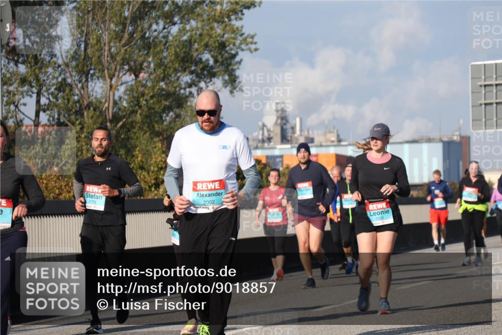 03.10.2025 - Köhlbrandbrückenlauf Luisa Fischer http://msf.ph/oto/9018857 03.10.2025 11:08:22 Position 3 2779, 2002, 2050 meine-sportfotos.de