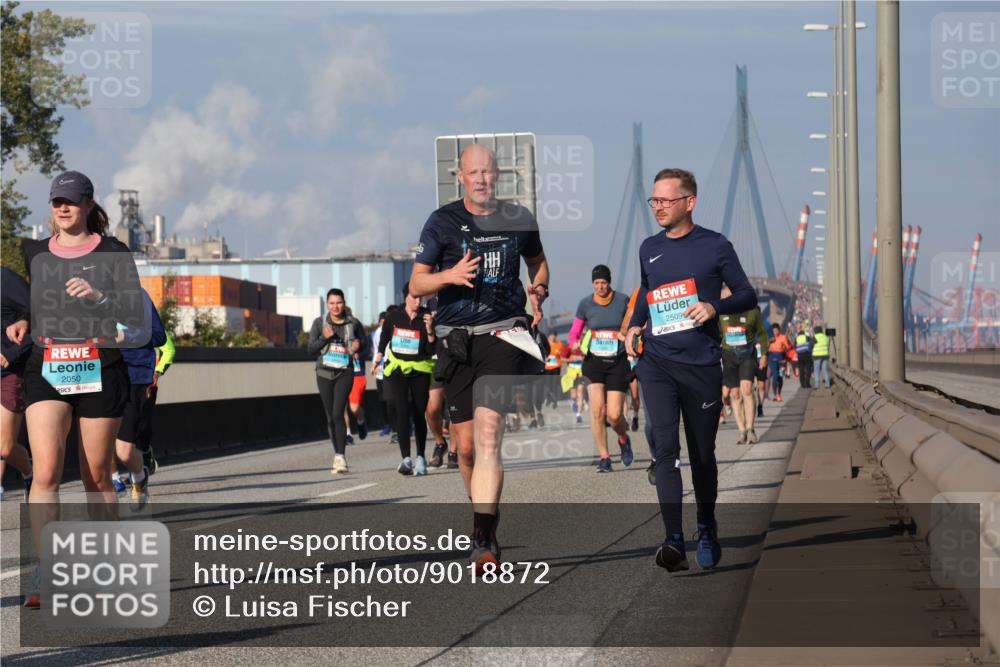 03.10.2025 - Köhlbrandbrückenlauf Luisa Fischer http://msf.ph/oto/9018872 03.10.2025 11:08:25 Position 3 2050, 2509 meine-sportfotos.de