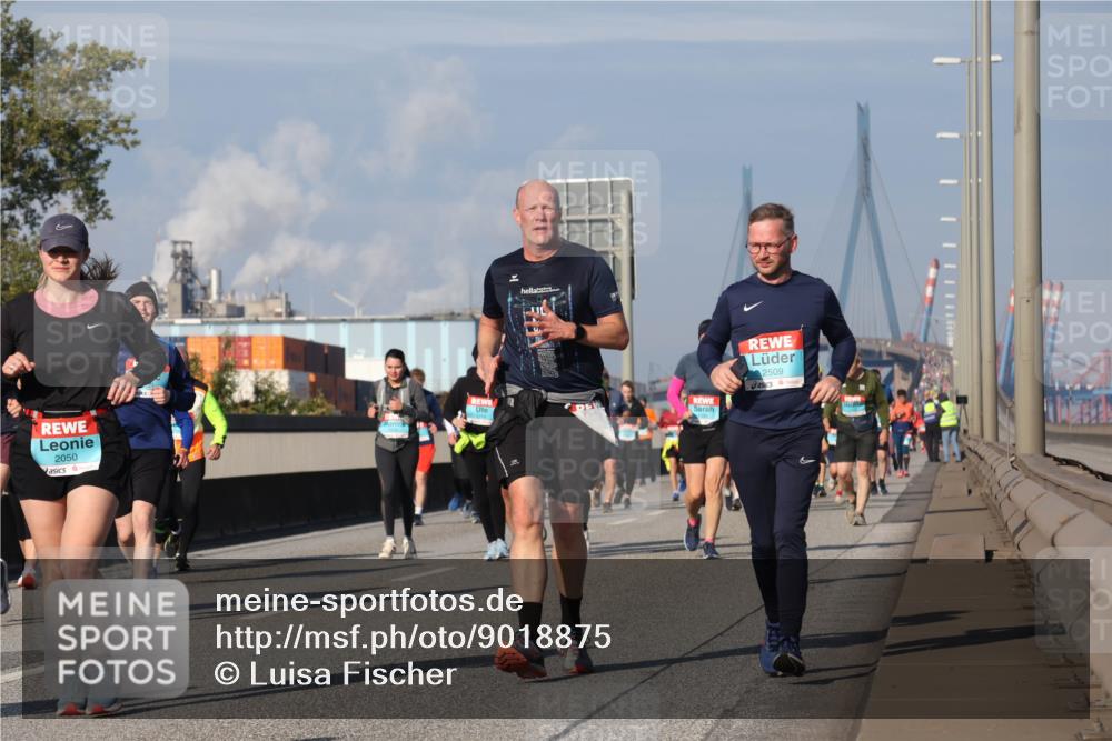 03.10.2025 - Köhlbrandbrückenlauf Luisa Fischer http://msf.ph/oto/9018875 03.10.2025 11:08:25 Position 3 2050, 2509 meine-sportfotos.de