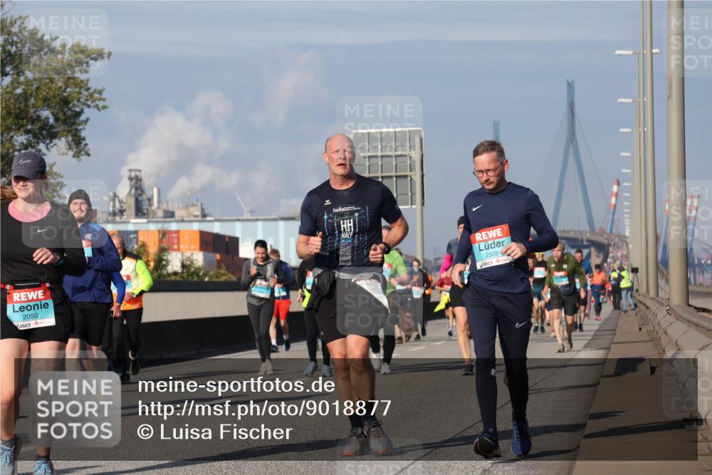03.10.2025 - Köhlbrandbrückenlauf Luisa Fischer http://msf.ph/oto/9018877 03.10.2025 11:08:25 Position 3 2050, 2509 meine-sportfotos.de