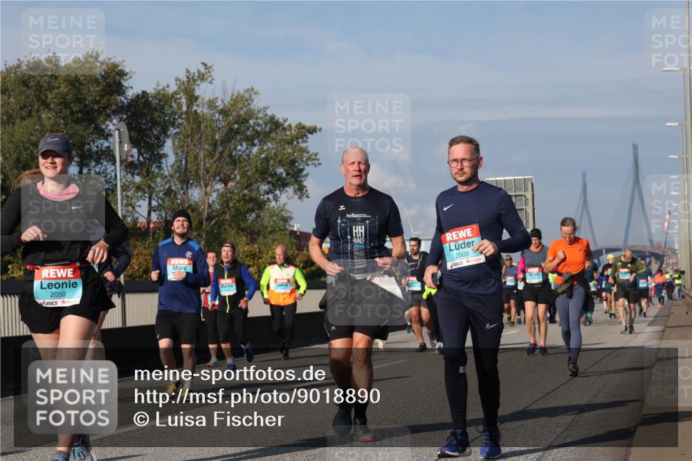 03.10.2025 - Köhlbrandbrückenlauf Luisa Fischer http://msf.ph/oto/9018890 03.10.2025 11:08:27 Position 3 2050, 2509 meine-sportfotos.de