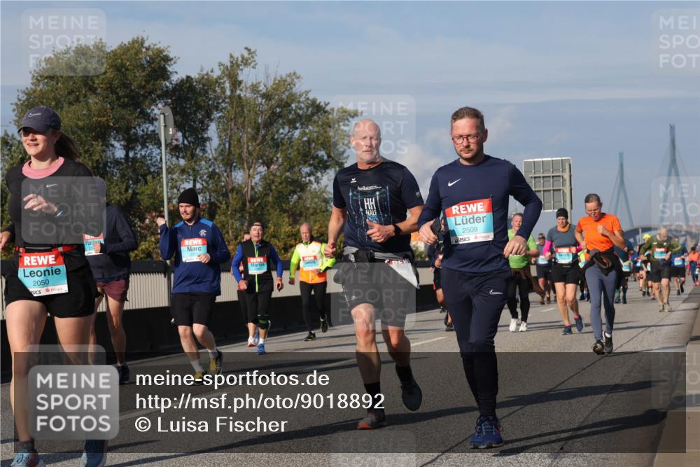 03.10.2025 - Köhlbrandbrückenlauf Luisa Fischer http://msf.ph/oto/9018892 03.10.2025 11:08:28 Position 3 2050, 135, 2509 meine-sportfotos.de