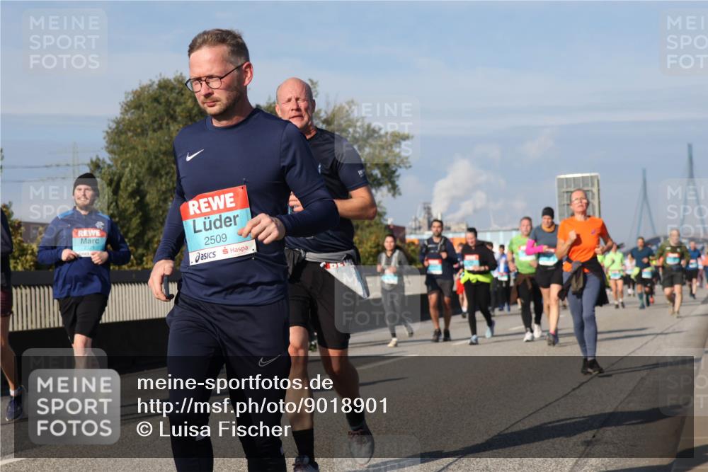 03.10.2025 - Köhlbrandbrückenlauf Luisa Fischer http://msf.ph/oto/9018901 03.10.2025 11:08:29 Position 3 2371, 2509 meine-sportfotos.de