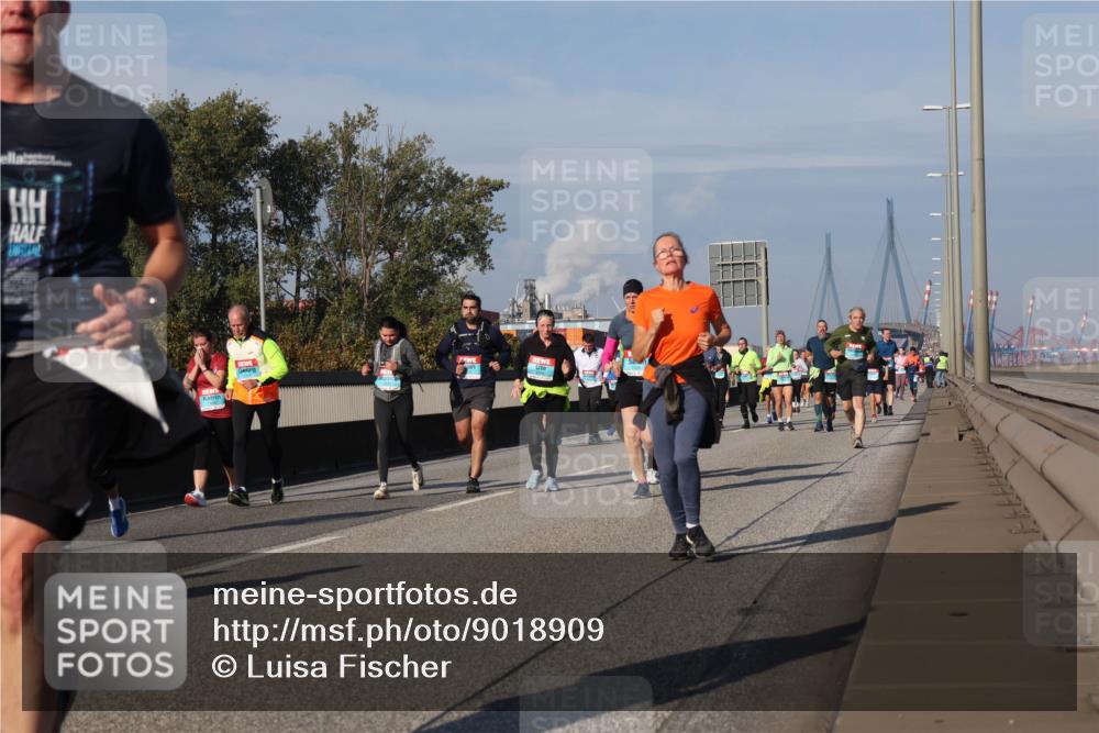 03.10.2025 - Köhlbrandbrückenlauf Luisa Fischer http://msf.ph/oto/9018909 03.10.2025 11:08:31 Position 3  meine-sportfotos.de