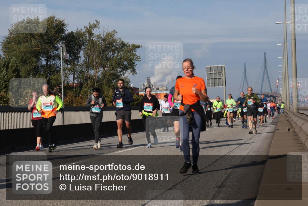 03.10.2025 - Köhlbrandbrückenlauf Luisa Fischer http://msf.ph/oto/9018911 03.10.2025 11:08:31 Position 3  meine-sportfotos.de