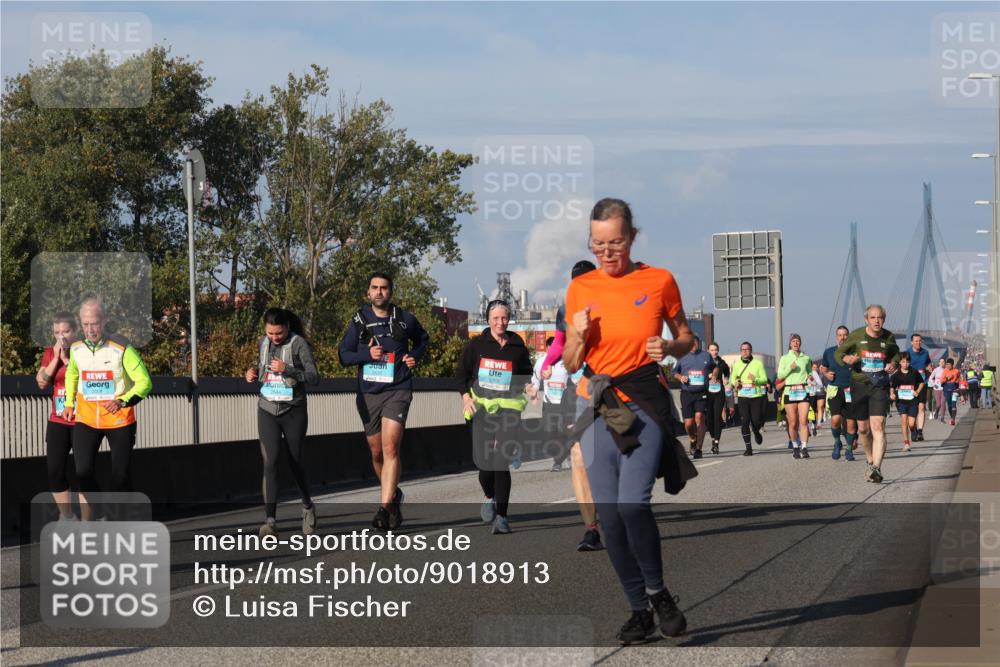 03.10.2025 - Köhlbrandbrückenlauf Luisa Fischer http://msf.ph/oto/9018913 03.10.2025 11:08:31 Position 3  meine-sportfotos.de