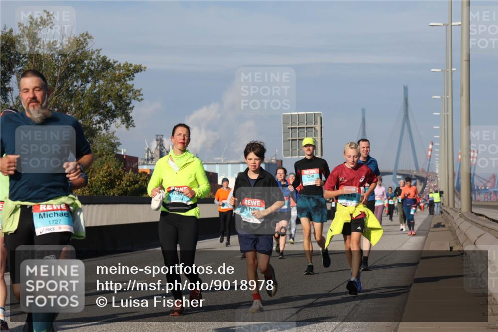 03.10.2025 - Köhlbrandbrückenlauf Luisa Fischer http://msf.ph/oto/9018978 03.10.2025 11:08:43 Position 3 1727, 2244, 224 meine-sportfotos.de