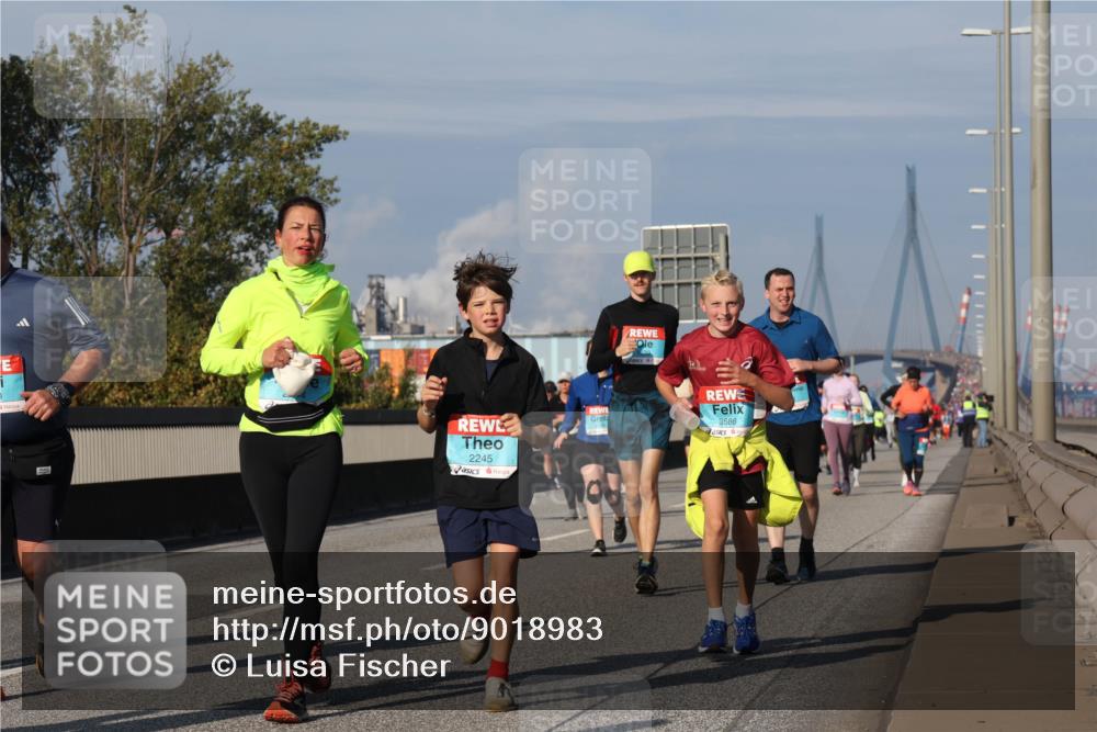 03.10.2025 - Köhlbrandbrückenlauf Luisa Fischer http://msf.ph/oto/9018983 03.10.2025 11:08:44 Position 3 2245, 3586 meine-sportfotos.de
