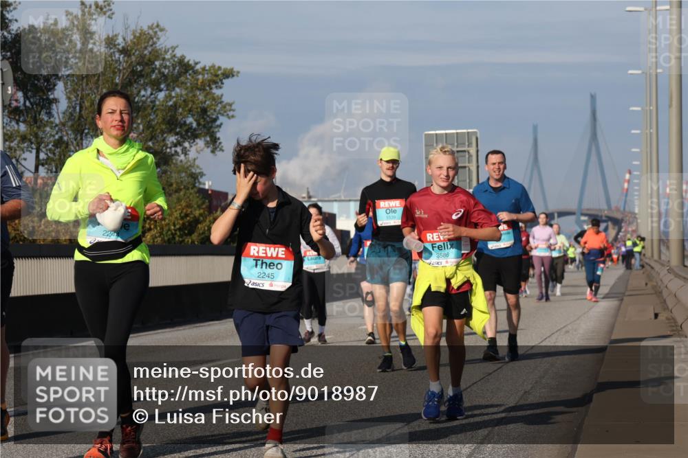 03.10.2025 - Köhlbrandbrückenlauf Luisa Fischer http://msf.ph/oto/9018987 03.10.2025 11:08:44 Position 3 2245, 1539, 3586 meine-sportfotos.de