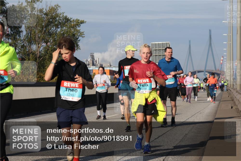 03.10.2025 - Köhlbrandbrückenlauf Luisa Fischer http://msf.ph/oto/9018991 03.10.2025 11:08:45 Position 3 2245, 3586, 2451 meine-sportfotos.de