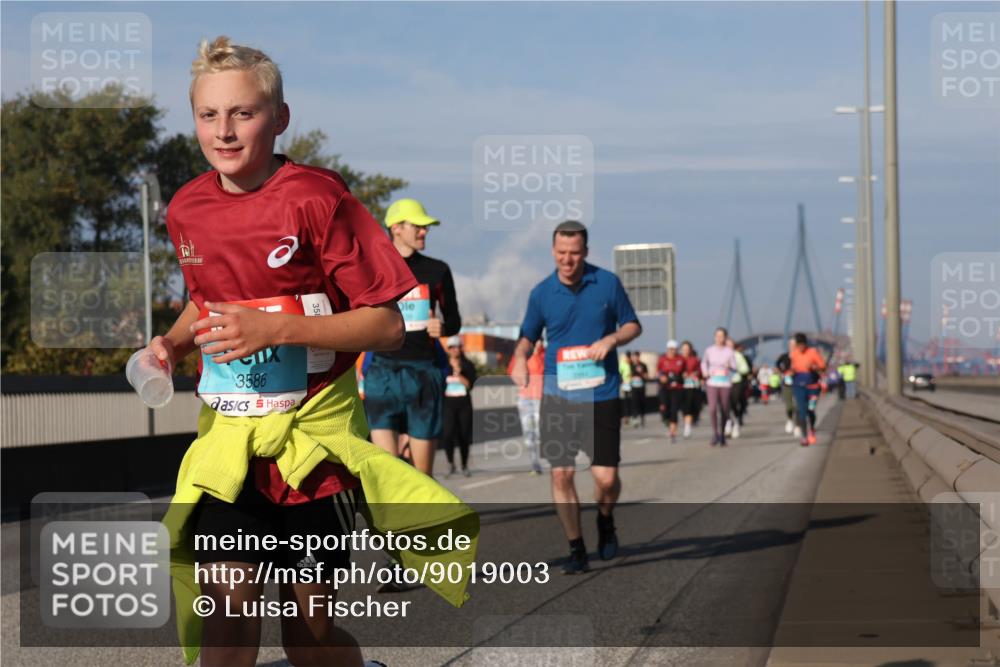 03.10.2025 - Köhlbrandbrückenlauf Luisa Fischer http://msf.ph/oto/9019003 03.10.2025 11:08:47 Position 3 3586 meine-sportfotos.de