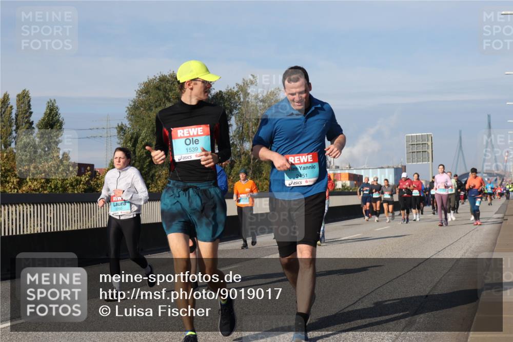 03.10.2025 - Köhlbrandbrückenlauf Luisa Fischer http://msf.ph/oto/9019017 03.10.2025 11:08:50 Position 3 2250, 1539, 2451 meine-sportfotos.de