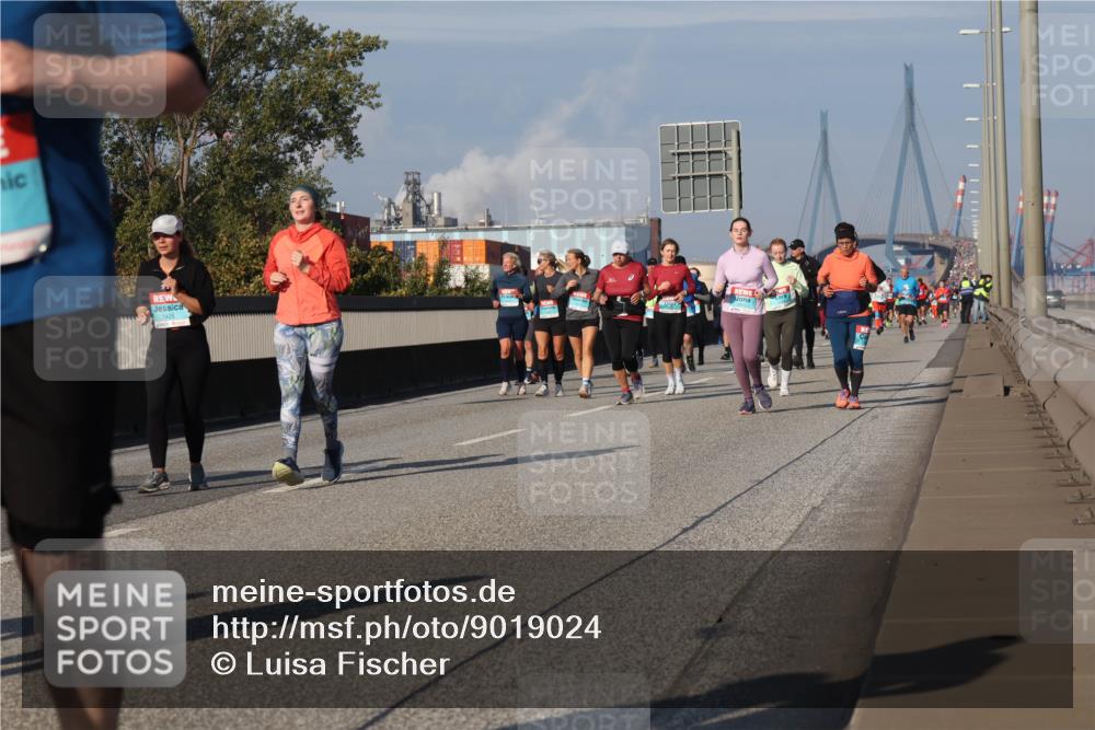 03.10.2025 - Köhlbrandbrückenlauf Luisa Fischer http://msf.ph/oto/9019024 03.10.2025 11:08:51 Position 3 1425 meine-sportfotos.de