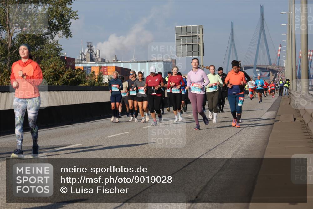 03.10.2025 - Köhlbrandbrückenlauf Luisa Fischer http://msf.ph/oto/9019028 03.10.2025 11:08:51 Position 3  meine-sportfotos.de