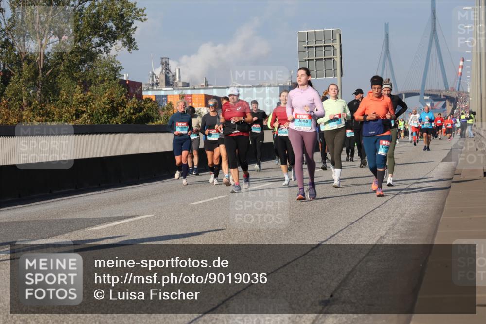 03.10.2025 - Köhlbrandbrückenlauf Luisa Fischer http://msf.ph/oto/9019036 03.10.2025 11:08:53 Position 3  meine-sportfotos.de