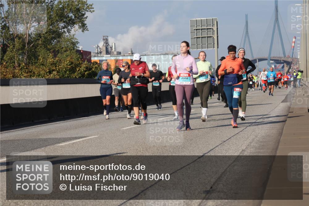 03.10.2025 - Köhlbrandbrückenlauf Luisa Fischer http://msf.ph/oto/9019040 03.10.2025 11:08:53 Position 3 2551 meine-sportfotos.de