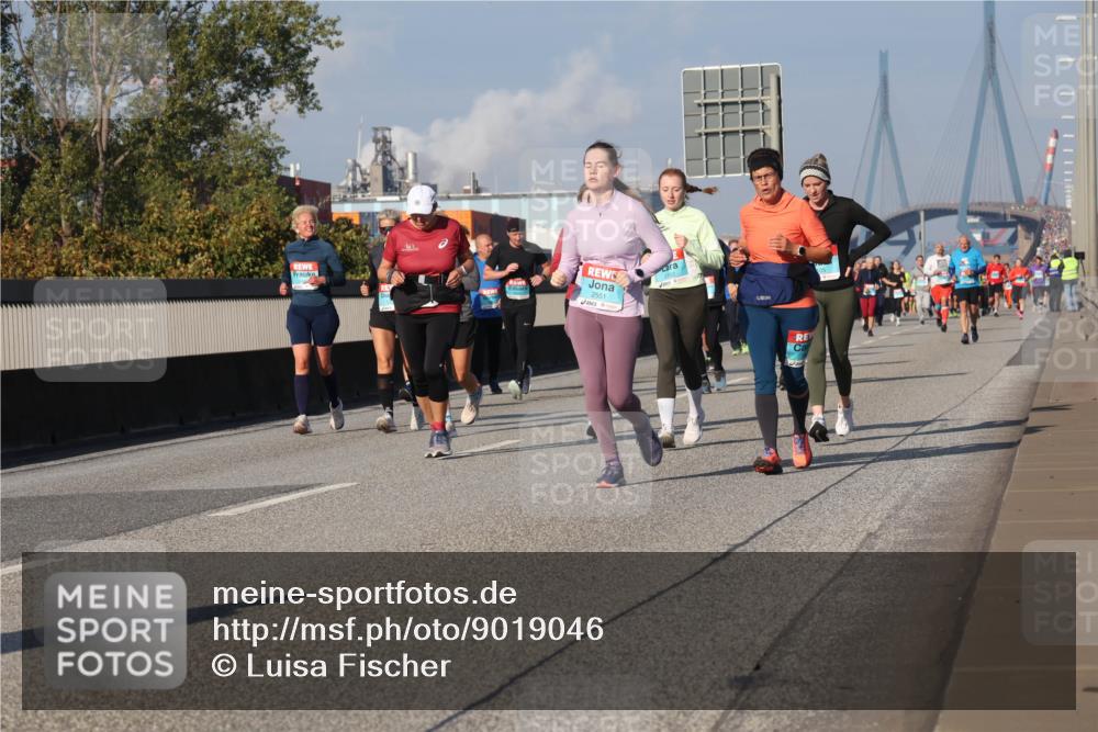 03.10.2025 - Köhlbrandbrückenlauf Luisa Fischer http://msf.ph/oto/9019046 03.10.2025 11:08:54 Position 3 2551 meine-sportfotos.de