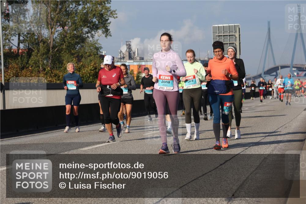 03.10.2025 - Köhlbrandbrückenlauf Luisa Fischer http://msf.ph/oto/9019056 03.10.2025 11:08:56 Position 3 2551, 3102 meine-sportfotos.de