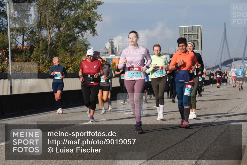 03.10.2025 - Köhlbrandbrückenlauf Luisa Fischer http://msf.ph/oto/9019057 03.10.2025 11:08:56 Position 3 2551, 3102 meine-sportfotos.de