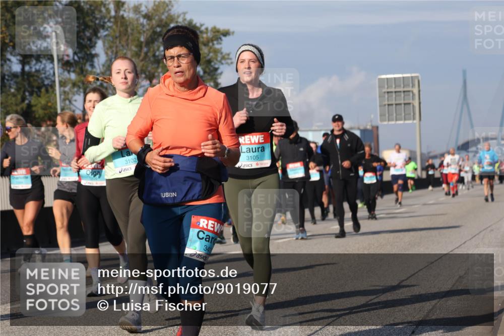 03.10.2025 - Köhlbrandbrückenlauf Luisa Fischer http://msf.ph/oto/9019077 03.10.2025 11:09:00 Position 3 3102, 3433, 3105 meine-sportfotos.de