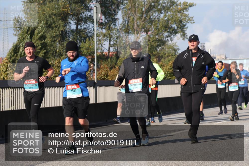 03.10.2025 - Köhlbrandbrückenlauf Luisa Fischer http://msf.ph/oto/9019101 03.10.2025 11:09:03 Position 3 3443, 3441, 2406 meine-sportfotos.de