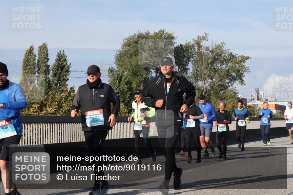 03.10.2025 - Köhlbrandbrückenlauf Luisa Fischer http://msf.ph/oto/9019116 03.10.2025 11:09:06 Position 3 3441, 2406, 3242, 3241 meine-sportfotos.de