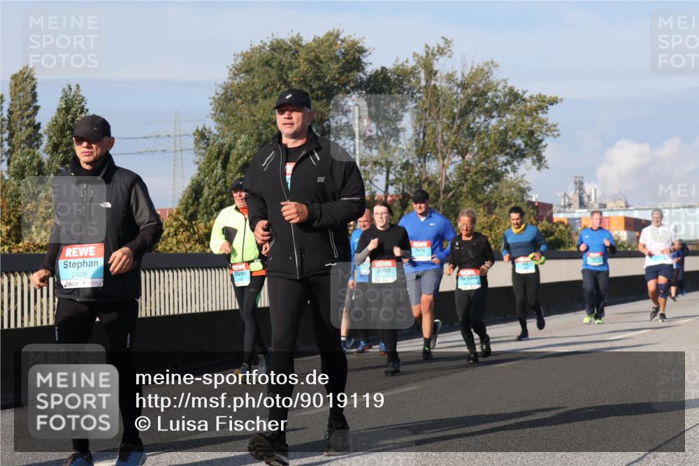 03.10.2025 - Köhlbrandbrückenlauf Luisa Fischer http://msf.ph/oto/9019119 03.10.2025 11:09:06 Position 3 2406 meine-sportfotos.de