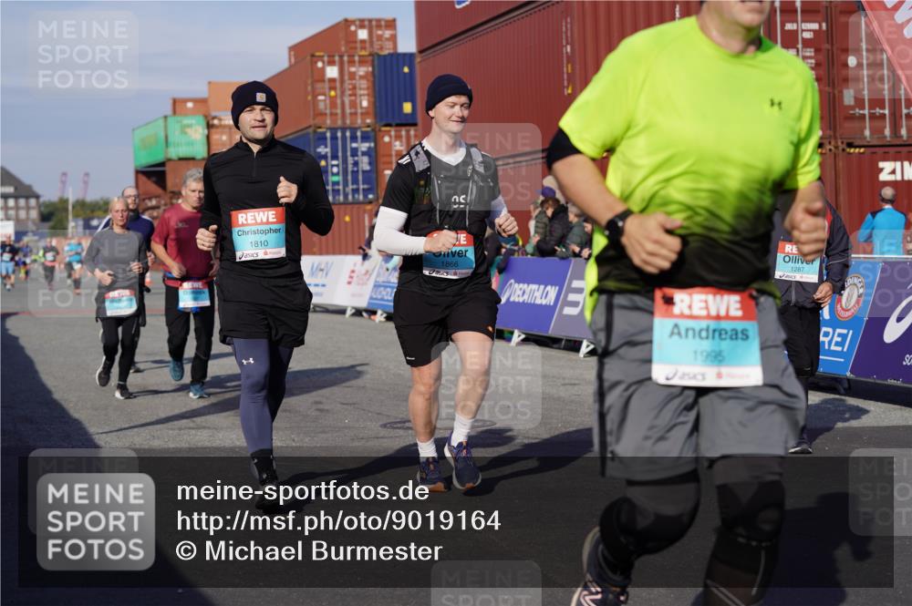 03.10.2025 - Köhlbrandbrückenlauf Michael Burmester http://msf.ph/oto/9019164 03.10.2025 10:19:31 Ziel 1124, 1287, 1687, 1810, 1859, 1866, 1884, 1995, 2435, 2949, 3489, 3786 meine-sportfotos.de