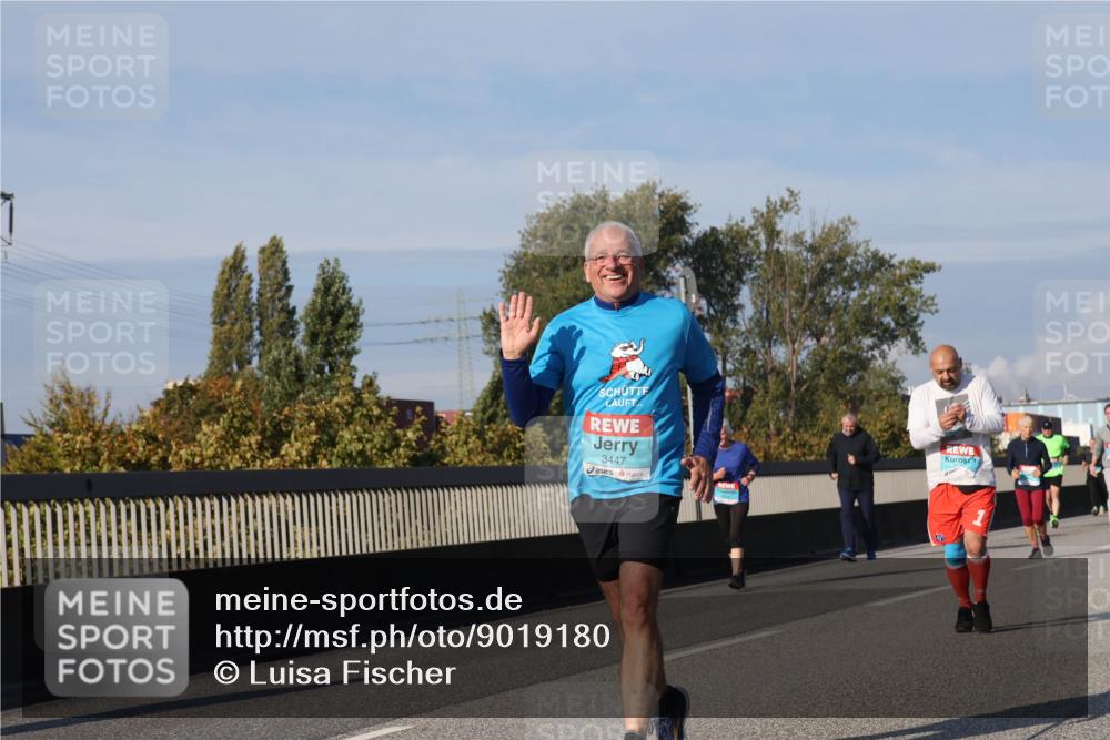 03.10.2025 - Köhlbrandbrückenlauf Luisa Fischer http://msf.ph/oto/9019180 03.10.2025 11:09:16 Position 3 3447 meine-sportfotos.de