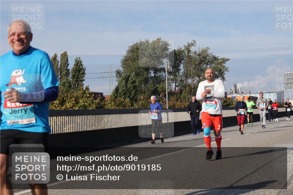 03.10.2025 - Köhlbrandbrückenlauf Luisa Fischer http://msf.ph/oto/9019185 03.10.2025 11:09:17 Position 3 3447 meine-sportfotos.de