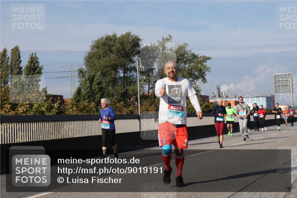 03.10.2025 - Köhlbrandbrückenlauf Luisa Fischer http://msf.ph/oto/9019191 03.10.2025 11:09:18 Position 3  meine-sportfotos.de