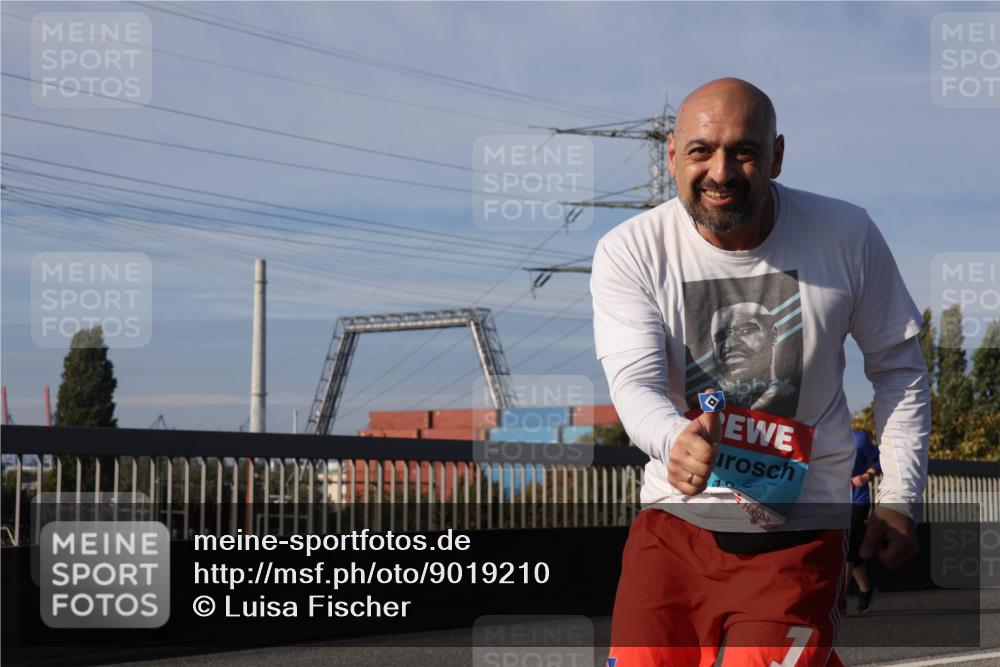 03.10.2025 - Köhlbrandbrückenlauf Luisa Fischer http://msf.ph/oto/9019210 03.10.2025 11:09:21 Position 3  meine-sportfotos.de