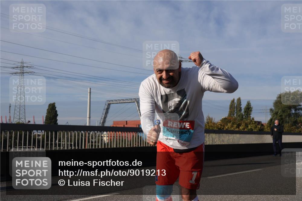 03.10.2025 - Köhlbrandbrückenlauf Luisa Fischer http://msf.ph/oto/9019213 03.10.2025 11:09:21 Position 3 64, 180 meine-sportfotos.de