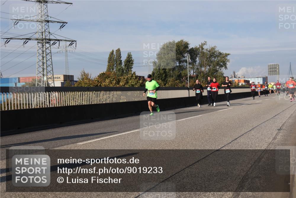 03.10.2025 - Köhlbrandbrückenlauf Luisa Fischer http://msf.ph/oto/9019233 03.10.2025 11:09:26 Position 3  meine-sportfotos.de