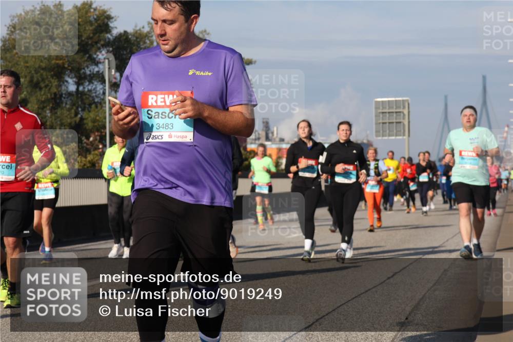 03.10.2025 - Köhlbrandbrückenlauf Luisa Fischer http://msf.ph/oto/9019249 03.10.2025 11:09:45 Position 3 70, 3483 meine-sportfotos.de
